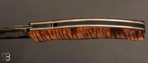  Couteau " Bluff " de collection par Olivier Ouertal - Tasmanian blackwood ondé et lame damas
