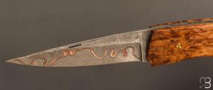  Couteau " custom " Bouleau madré stabilisé et damas San-Maï Carbone Cuivre par Alain & Joris Chomilier