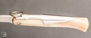 Couteau " Chasseur " avec anneau 12 cm Corne blonde par J. Mongin