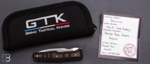  Couteau " Dressytak " custom de GTKnives - Thomas Gony - RWL34 et Antique Dark Layered Bakelite