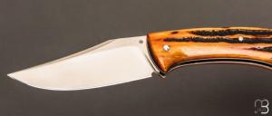     Couteau " Frelon " custom par Raphaël Durand - Jigged bone et lame en RWL34