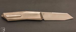    Couteau " Prism - Large " par Poikiloblade - Titane et Bohler M398