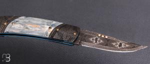    Couteau " liner-lock  " custom par Tony Karlsson - Ivoire de mammouth et lame damas mosaïque