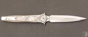    Dague pliante " Exocet " custom de Lionel Lalague - Nacre noire et lame en RWL34
