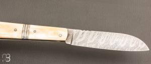 Couteau " Interprétation Yssingeaux " par Erwann Aubriet - Ivoire de phacochère et lame damas twist