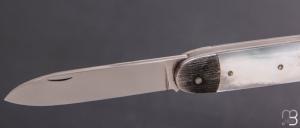   Couteau " Navette Nogentaise " de collection par Benjamin Mittay - Nacre blanche