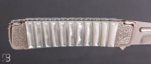   Couteau " Ototake " liner-lock custom par Koji Hara - Nacre blanche