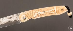 Couteau " Rokh S " par Florian Keller -  Ivoire de phacochère et Damas Météorite