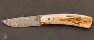 Couteau " Sauciflard " de poche ivoire de mammouth et damas par Joël Grandjean