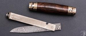 Couteau Tonneau par Jean Michel REMAUD - Noyer et lame damas