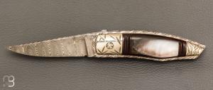  Couteau pliant par Joseph Uda - Nacre noire et damas