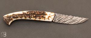    Couteau 1515 de poche collection " Primitive " par Manu Laplace - Bois de cerf " chauffé "