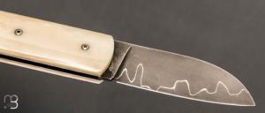   Couteau " Bull " custom de David Margrita - Mbull Knives - Os et lame sandwich