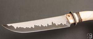   Couteau "Pièce unique  " de Benoit Maguin - Lame sandwich et ivoire de phacochère