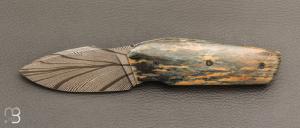    Couteau  "  custom " par Christophe Arbogast - Ivoire de mammouth et lame damas plume