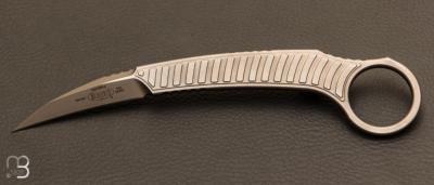 " Feather Karambit " S/E Bead Blast Standard par Microtech en collaboration avec Bastinelli Knives