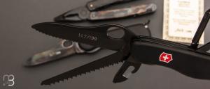    RARE - Coffret Victorinox Military Collector 2010 - N°147/199