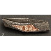Couteau de poche à cran d'arrêt à pompe corail fossile et damas par A & J Chomilier