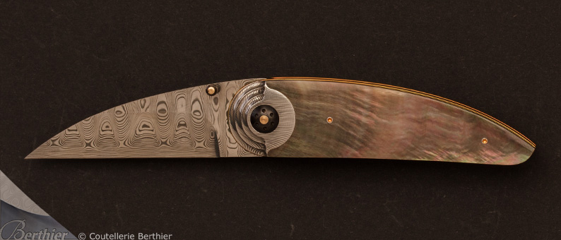Couteau de poche Crescent par Owen Wood