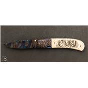 Couteau de poche scrimshaw et damas par Francesco Pachi