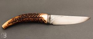 Couteau " Droit " par Jean Paul SIRE- bois de cerf et lame en C130