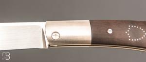   Couteau " Shielded " par Petr Hofman - Noyer densifié et RWL34