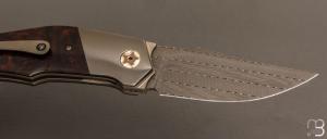    Couteau " XEN " custom par Thierry Savidan - Bois de fer et lame damas Vegas Forge