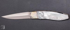    Couteau droit " Airstep " custom en nacre par Koji Hara