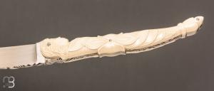    Couteau  "  Laguiole tête de femme " de collection par Isabelle et Pascal Graveline