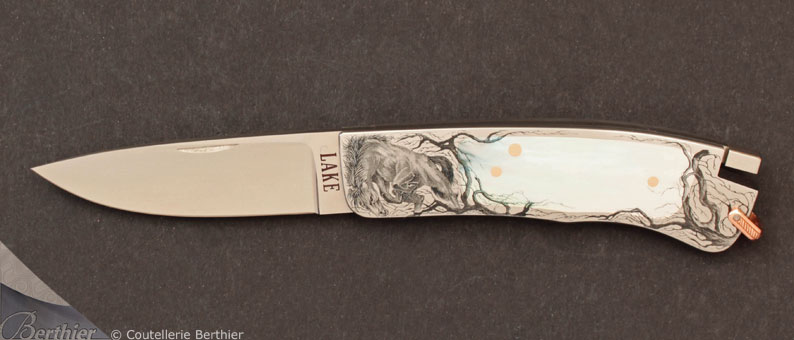 Couteau Interframe nacre par Ron Lake et gravure de Rizzini