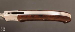 Couteau   "   Le Sturdily  " loupe de bois de fer et lame en N690Co par Claude Giraud