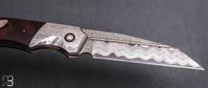    Couteau " Razorback XL " custom de Stéphane Sagric - Bois de fer et lame damas de Camille Sennegon