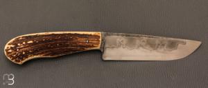  Couteau " droit custom " par Antoine Prévost - Bois de cerf et acier C105