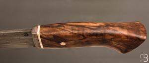     Couteau Droit noyer et Damas multi-barreaux par Jean Paul Sire