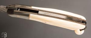   Couteau " 1310 " liner lock de SMZ Flammes de forge - Ivoire de morse et lame damas