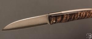 Couteau  "  Bec  " custom par Raphaël Durand - Erable ondé stabilisé et lame San-Maï