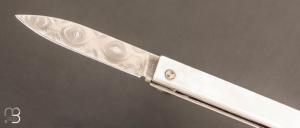 Couteau  "  L'Olonnois " de L'atelier du capitaine - Nacre blanche et damas