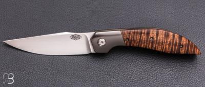  Couteau " Sweetbeat " custom par Thierry Savidan - Koa et lame en CPM154