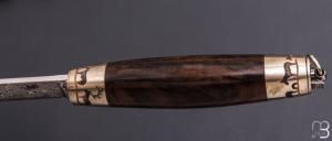 Couteau Tonneau par Jean Michel REMAUD - Noyer et lame damas