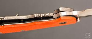   Couteau " XM-24 " par Rick Hinderer - G10 orange et lame en S35VN