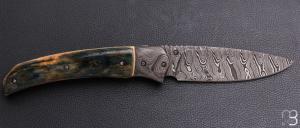    Couteau " pièce unique " liner-lock par Alexandre Musso - Mammouth et damas
