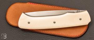 Couteau " custom " pliant ivoire de mammouth blanc et RWL-34 par Joël Grandjean