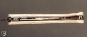   Couteau  " 1515 Inuit clouté " os de renne et Damasteel par Manu Laplace - Atelier 1515