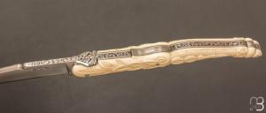  Couteau " Laguiole " de collection par Isabelle et Pascal Graveline