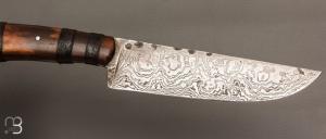   Couteau " Primitif " droit forgé par Pierre Henri Monnet - Bois de cerf et damas carbone