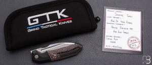 Couteau " Speartak Small " custom de GTKnives - Thomas Gony - Rose Gold Carbon et Zirconium