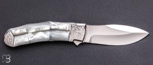   Couteau " Tou " liner-lock custom par Koji Hara - Nacre blanche