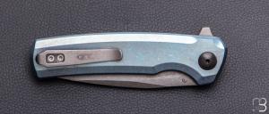 Couteau  " ZT0044BLU Factory Special Series Button lock " par ZERO TOLERANCE - CPM S90V et titane