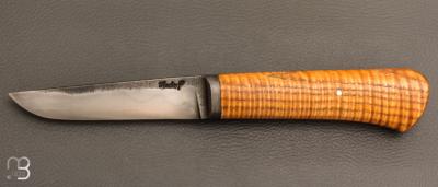    Couteau droit "F" de Frédéric Maschio - Frêne ondé et acier YCS3