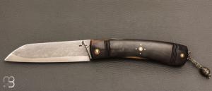   Couteau " custom " pompe avant par Thomas LECAS - Corne de mouflon et lame damas